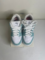 Size 4 - Nike SB Dunk Low April Skateboards