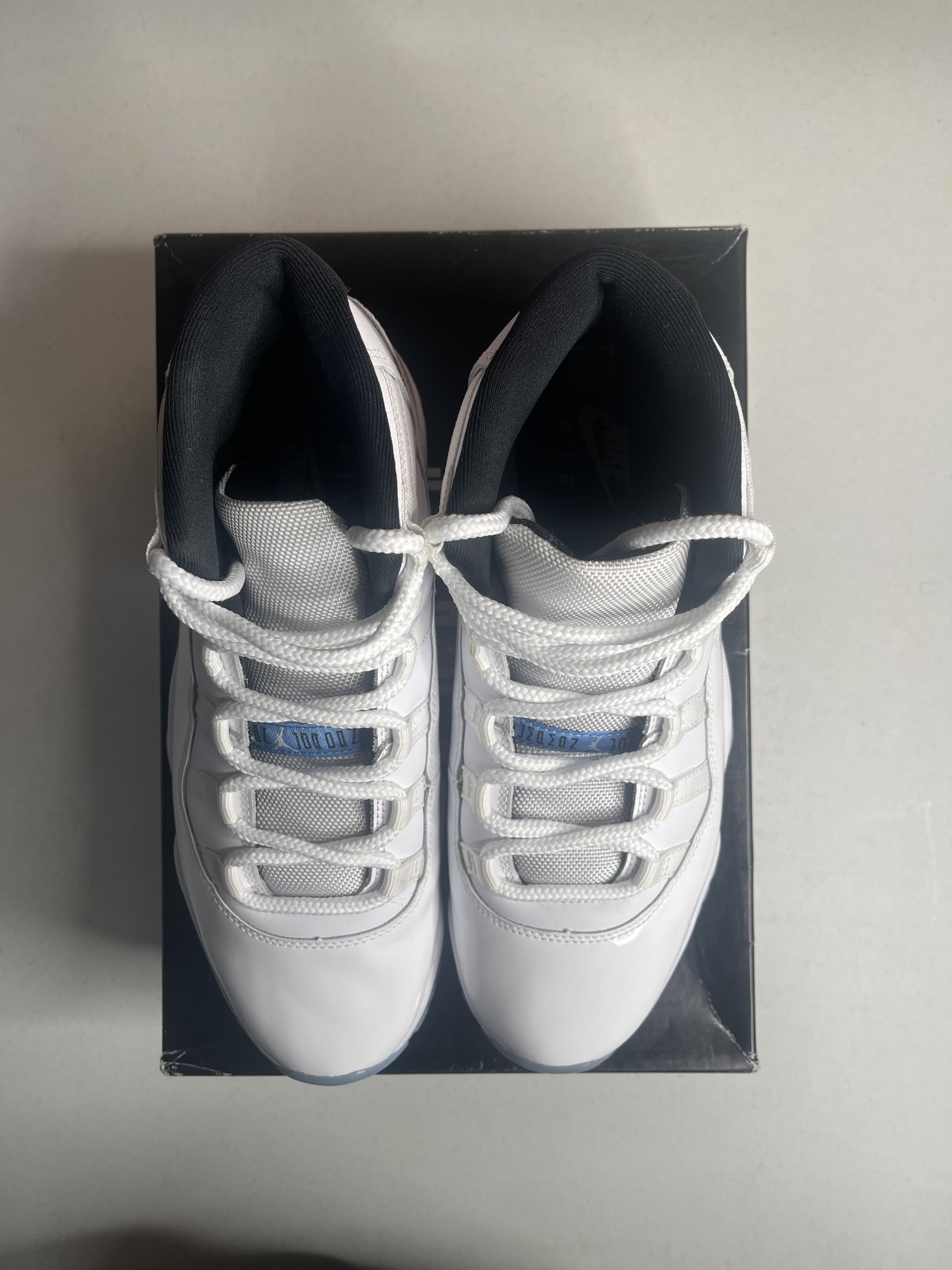 Jordan 11 Retro Legend Blue (2024)