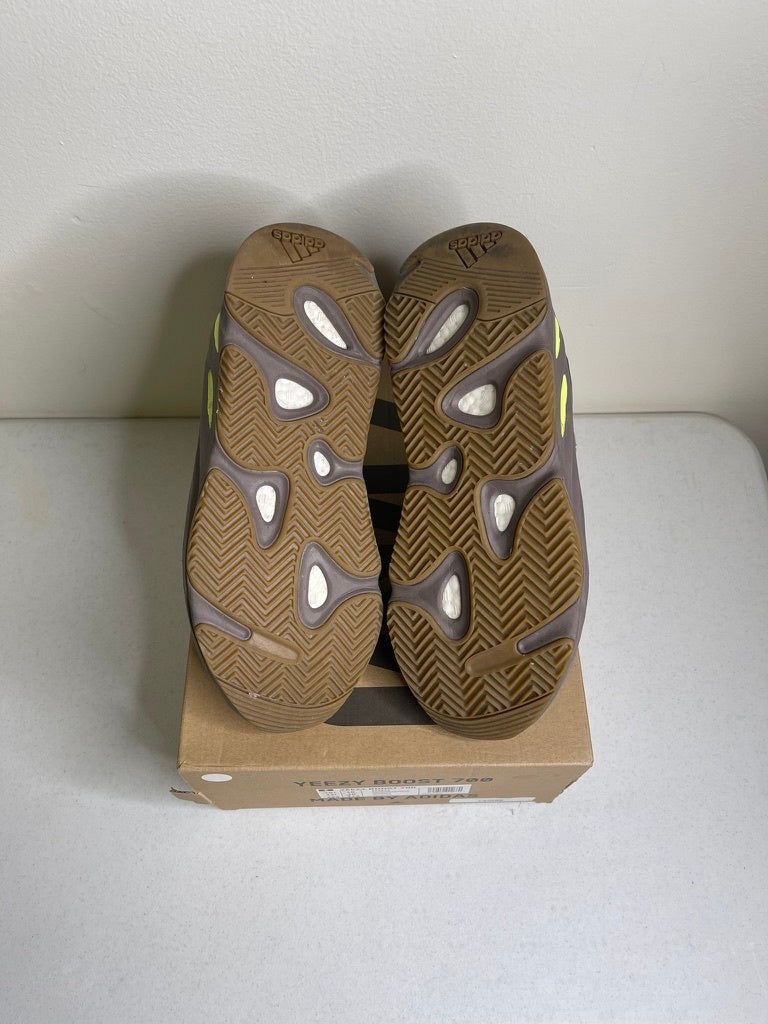 adidas Yeezy Boost 700 Mauve