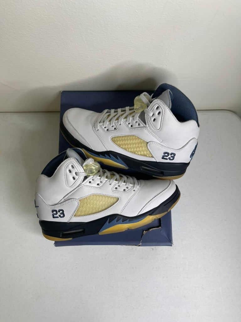 Size 9.5w - Jordan 5 Retro A Ma Maniére Dawn (Women's)