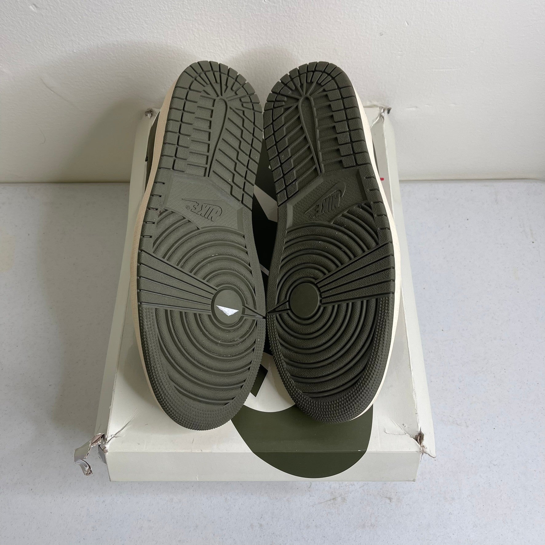 Size 11.5w - Jordan 1 Retro Low OG SP Travis Scott Olive