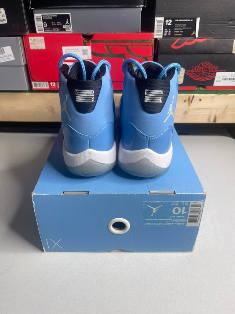Jordan 11 Retro Pantone