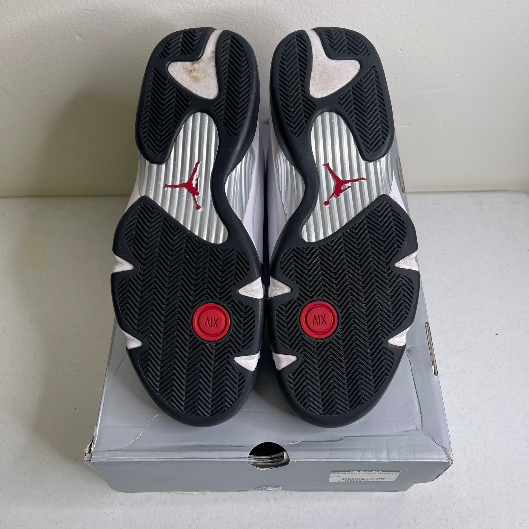 Jordan 14 Retro Black Toe (2024)