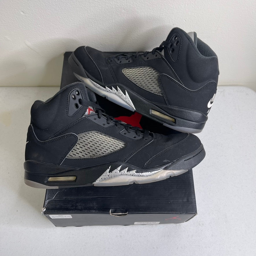 Size 11 - Jordan 5 Retro Black Metallic (2016)