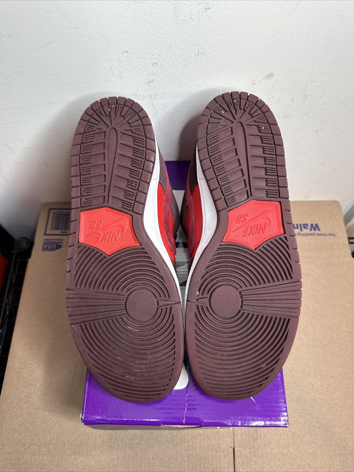 Nike SB Dunk Low Cherry