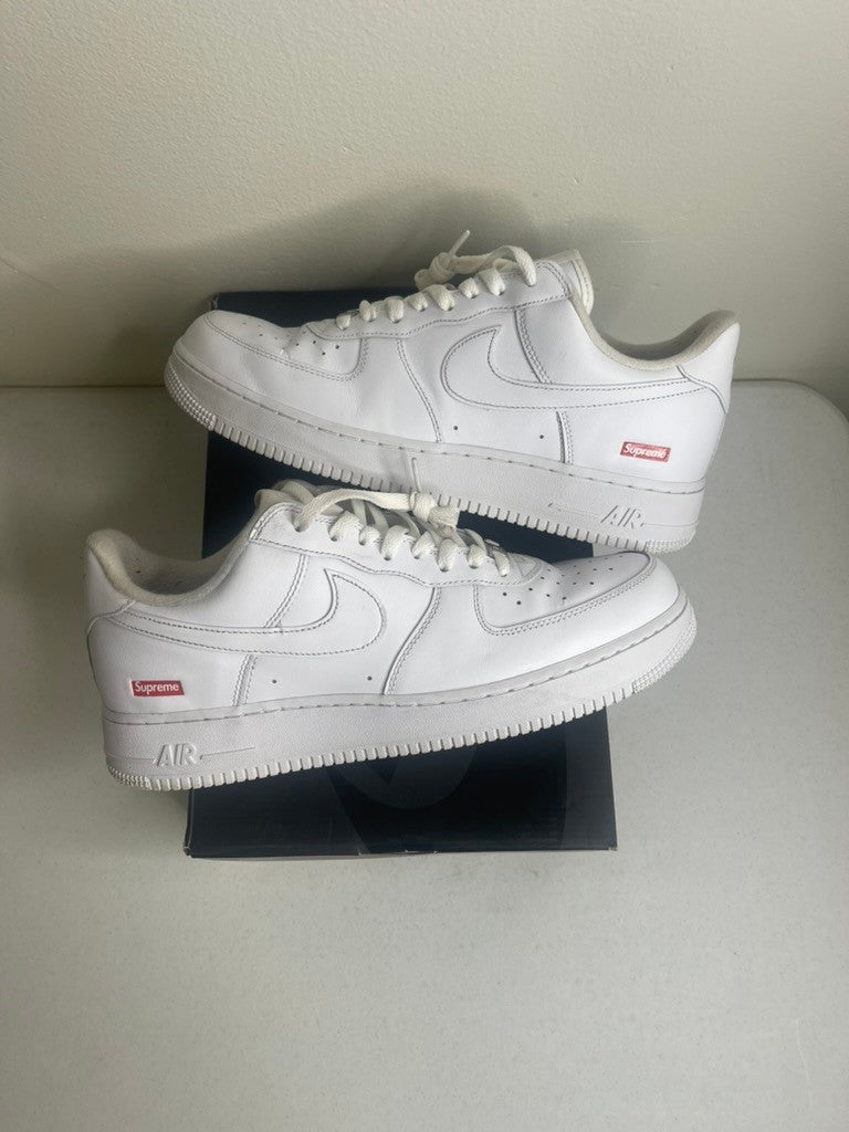 Nike Air Force 1 Low Supreme White