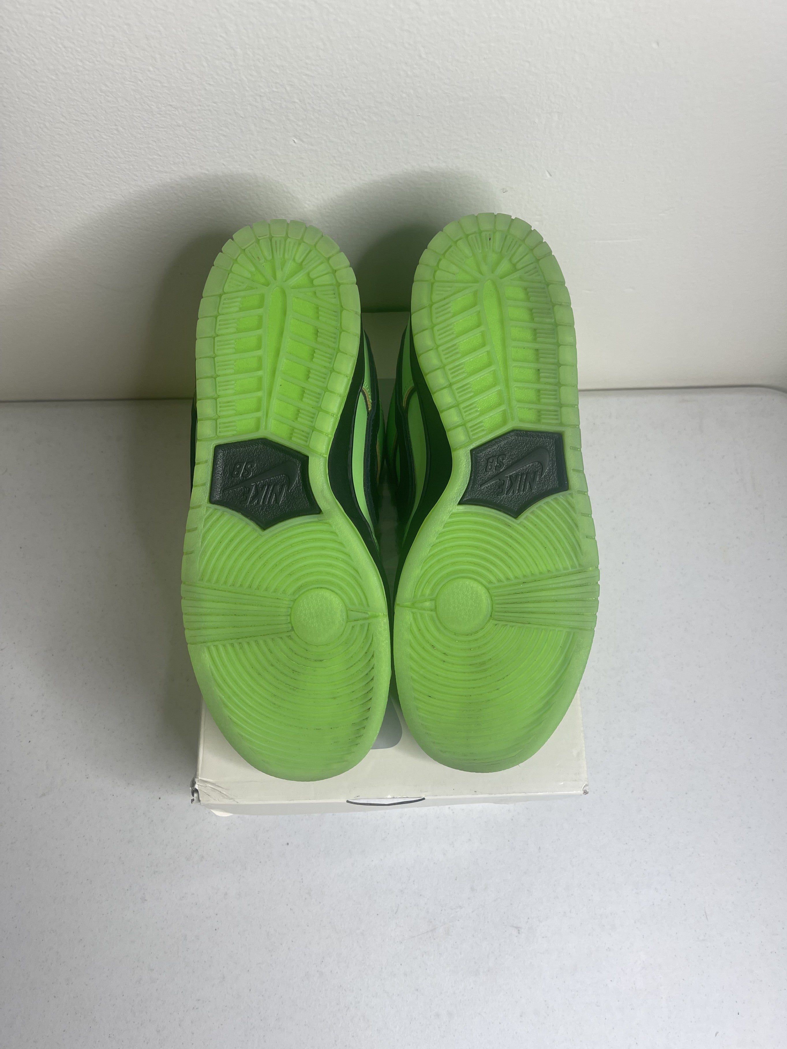 Nike SB Dunk Low The Powerpuff Girls Buttercup