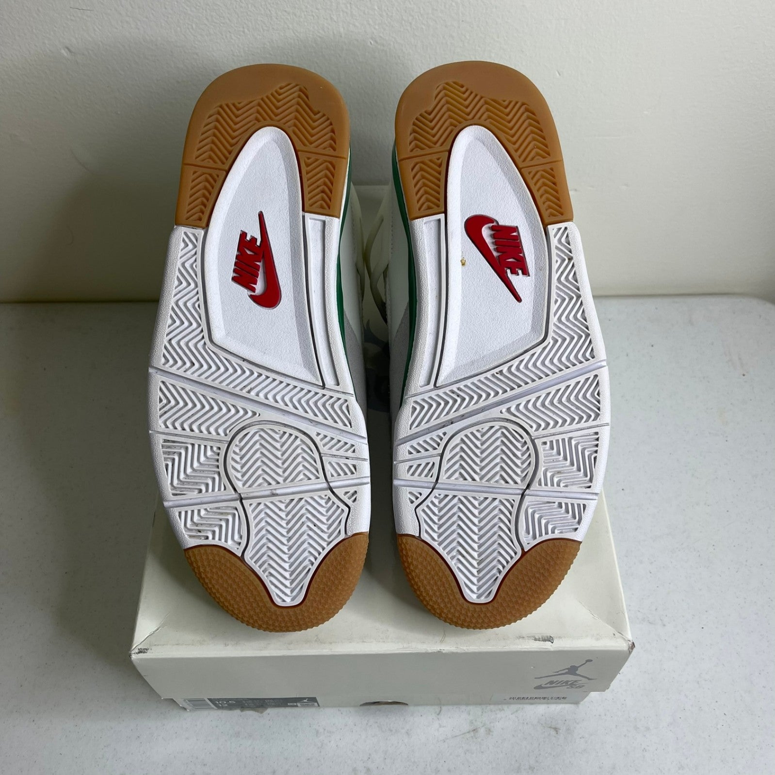 Size 10.5 - Jordan 4 Retro SB Pine Green